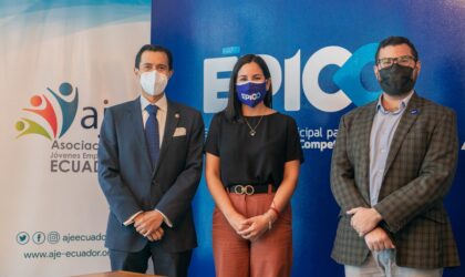 ÉPICO Y LA ASOCIACIÓN DE JÓVENES EMPRESARIOS DEL ECUADOR (AJE) FIRMAN CONVENIO QUE CONECTARÁ A EMPRENDEDORES CON INVERSIONISTAS.