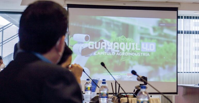 <strong>ÉPICO REALIZÓ EL LANZAMIENTO DEL PROGRAMA “GUAYAQUIL 4.0” QUE BUSCA SOLUCIONES INNOVADORAS PARA IMPULSAR LA COMPETITIVIDAD DE LA AGROINDUSTRIA DEL GRAN GUAYAQUIL.</strong>