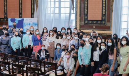 ÉPICO IMPULSA CAMPAÑA “MUJERES DE LUZ” CON CAPACITACIONES Y CONVERSATORIOS GRATUITOS POR EL MES DE LA MUJER. 