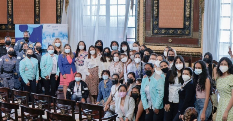 ÉPICO IMPULSA CAMPAÑA “MUJERES DE LUZ” CON CAPACITACIONES Y CONVERSATORIOS GRATUITOS POR EL MES DE LA MUJER. 