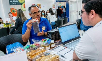 MÁS DE 130 EMPRENDEDORES BENEFICIADOS CON ASESORÍAS PARA SU FORMALIZACIÓN Y CONEXIONES A CANALES COMERCIALES, GRACIAS A NUEVA JORNADA CON PROGRAMA #CONSUMELOCAL DE ÉPICO.