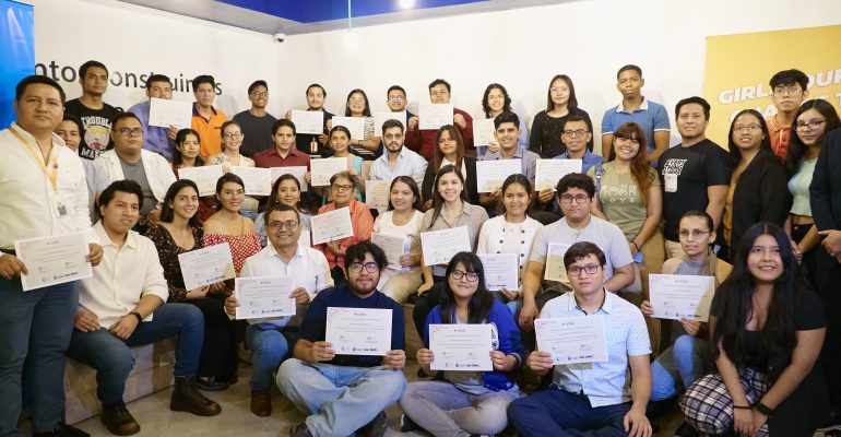 ÉPICO GRADUA A 200 JÓVENES EN SU PROGRAMA DE INTELIGENCIA ARTIFICIAL Y CIENCIA DE DATOS