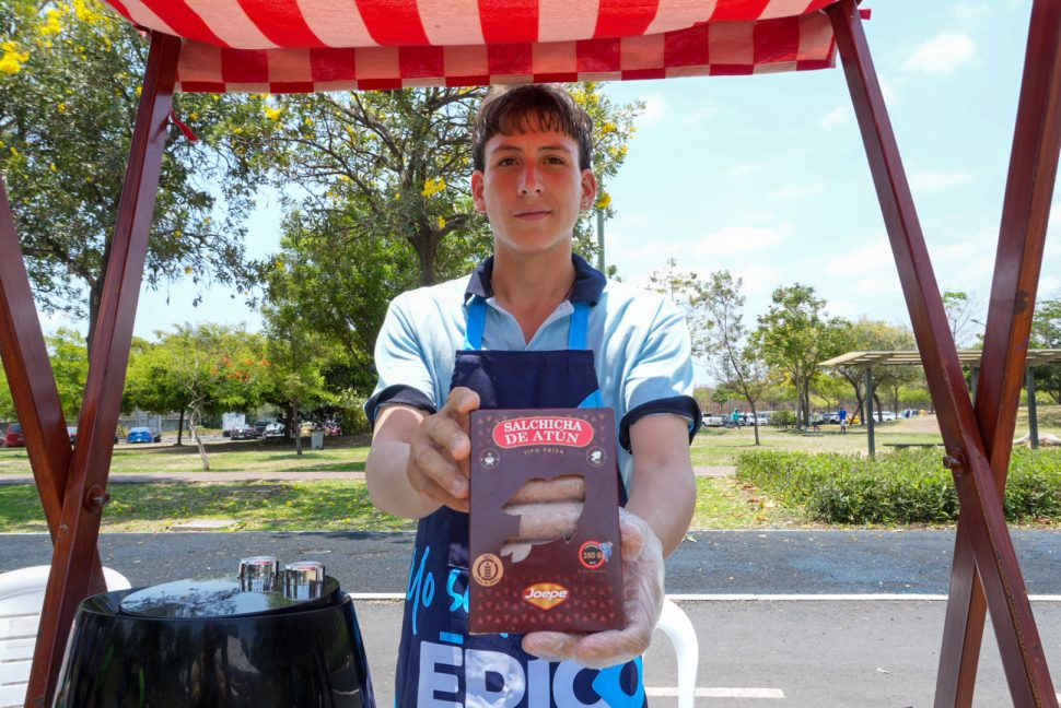 Guayaquil al Aire Libre con oferta gastronómica de microempresarios capacitados por ÉPICO