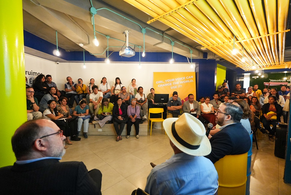 Conversatorio “Ecuador Emprende: Turismo, Cultura e Identidad”