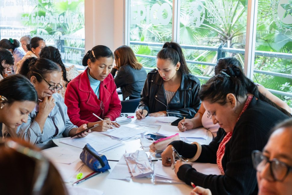 Emprendedoras de ÉPICO internacionalizan sus diseños de moda