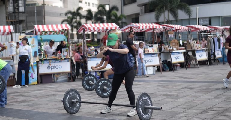 Emprendedores participaron en la feria Impulso ÉPICO edición “Moder Fest” por el Día de la Madre
